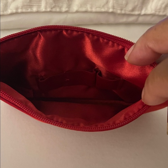 Gucci Chanel Giorgio Armani - Picture 7 of 8